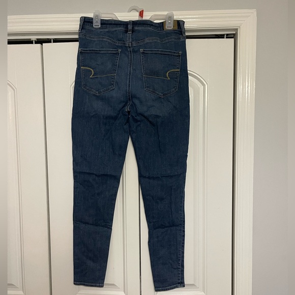 American Eagle Skinny Jeans - Picture 2 of 4
